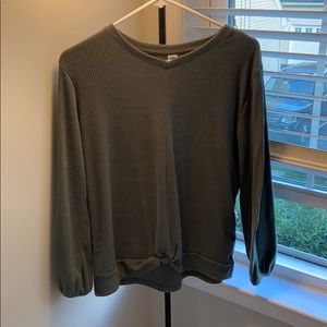 green long sleeve sweater